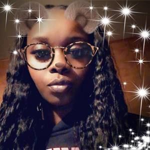 Meet your Posher, Brittney